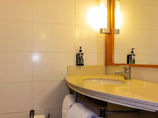 Room, Queen Bed, Ibis Valparaiso 9/10