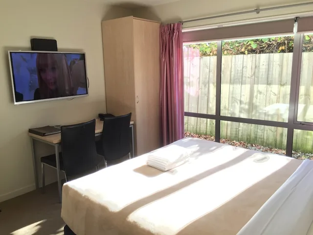 Spa, Executive, Studio, King Bed، Alpha Motel Luxury Apartments 3/10