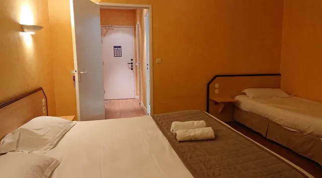 غرفة سوبيريور ثلاثية بسرير مزدوج وسرير فردي، The Originals City, Hôtel Belem, Saint-Malo 8/10