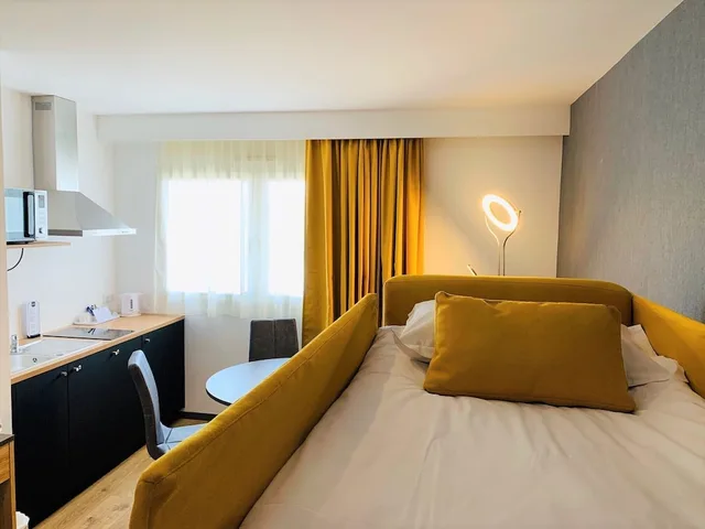 شقة بسرير كينج وأسرّة بطابقين، Hotel Ker Lann Aeroport 5/7