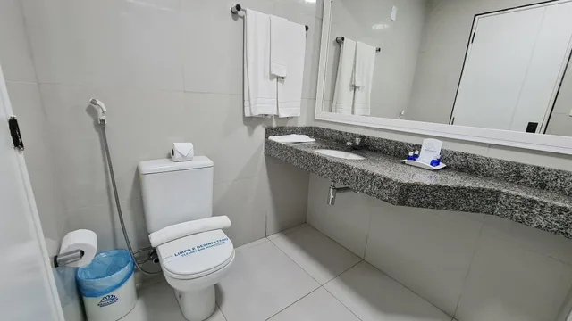 غرفة بسرير مزدوج بإطلالة على المسبح بشرفة، Brisamar Hotel 3/4