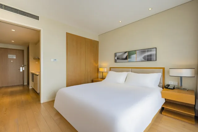 Standard, King Bed, Holiday Inn Hotel And Suites Suzhou Yangcheng Lake 1/4