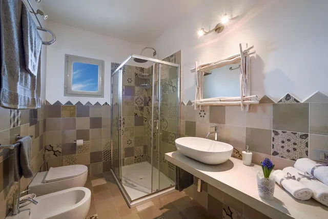 غرفة بسرير كوين بإطلالة على البحر بشرفة، Hotel Gli Ulivi 8/10