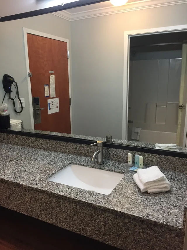 غرفة بسرير كينج، Quality Inn Gulf Shores Airport 5/9