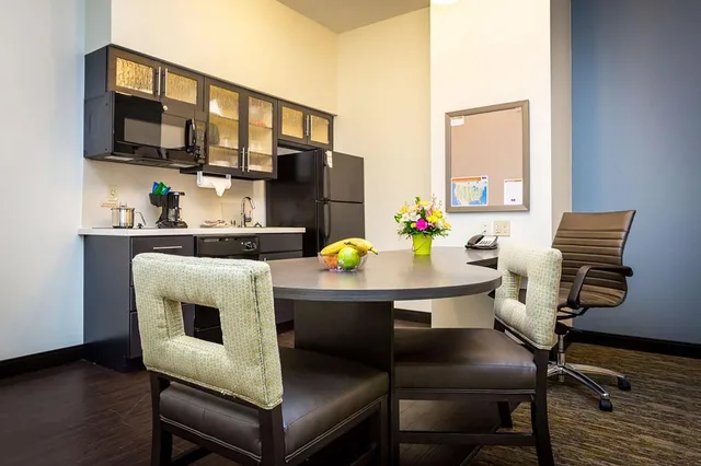 جناح بغرفة نوم واحدة لذوي الإعاقة، Candlewood Suites Sidney 1/1