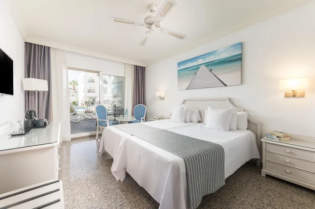 Standard, Double Bed, Terrace, Pool Access، Hotel Mac Puerto Marina 1/1