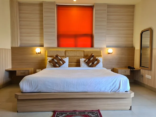 غرفة سوبيريور بسرير مزدوج، Hotel Rajpur Heights 1/4
