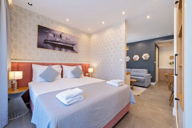 غرفة عائلية بسرير كوين مع أريكة، Casa di Sofia 2/6