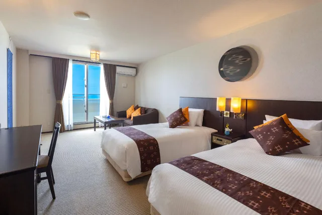 غرفة بريميير بسريرين منفصلين، Cypress Resort Kumejima 1/1