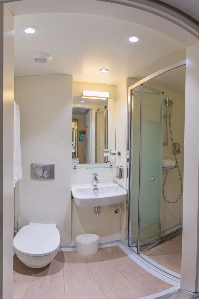 غرفة بريميوم بسرير مزدوج، Hotel Reseda Paris Bagnolet 3/3