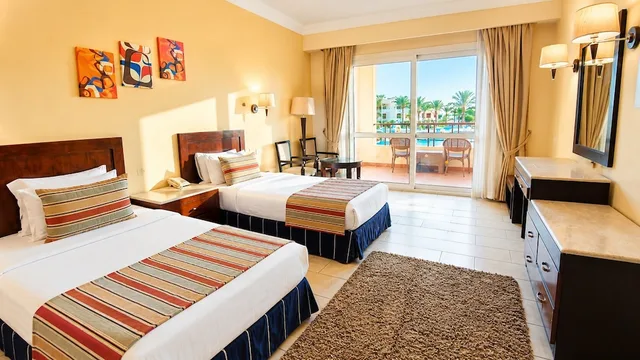 جناح عائلي بسرير كوين وسريرين منفصلين، Regency Plaza Aqua Park Spa Resort 3/10