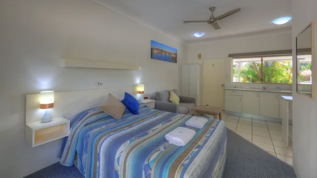 غرفة قياسية بسرير كوين، YAMBA MOTOR INN 1/5
