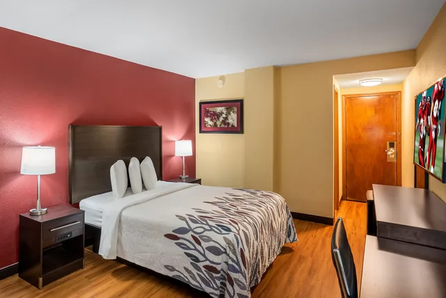 غرفة ديلوكس بسرير كوين لذوي الإعاقة، Red Roof Inn Des Moines 3/7