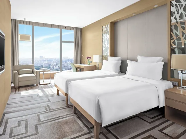 Club, Executive, Twin Beds, Langham Place Hotel Guangzhou 2/10