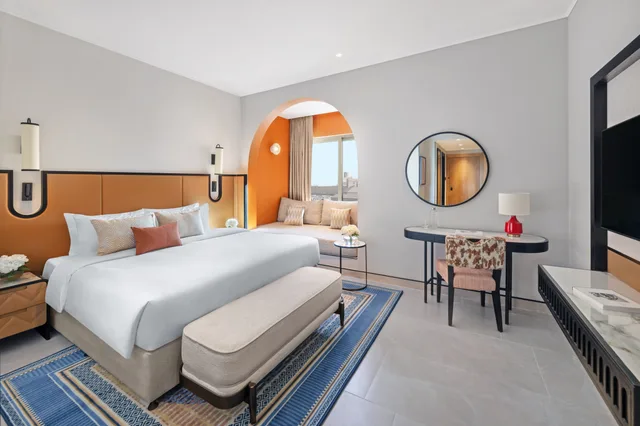Renovated, 2 Bedrooms, Suite, Private Poolterrace، NH Collection Dubai Ibn Battuta 1/5