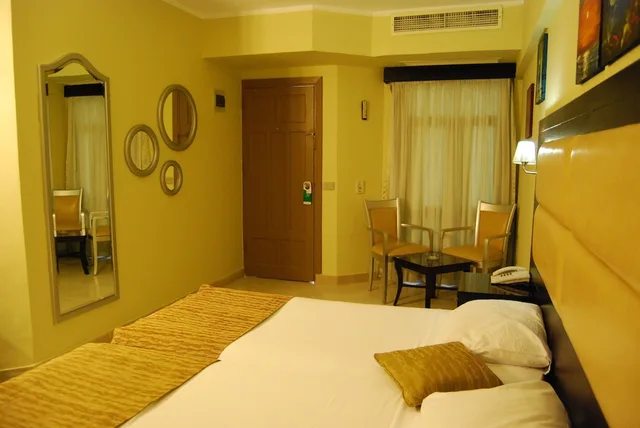 غرفة قياسية بسريرين منفصلين، Cataract Lyalina Beach 1/2