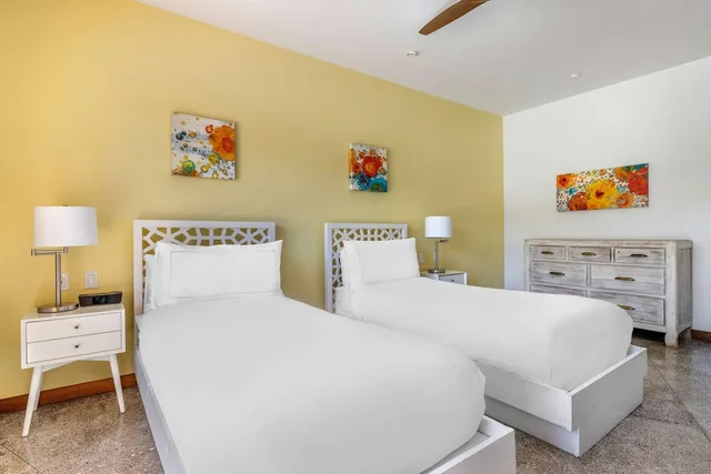 3 Bedrooms, Casita, King Bed, 2 King and Twin Beds, Hilton Grand Vacations Club Palm Desert 2/3