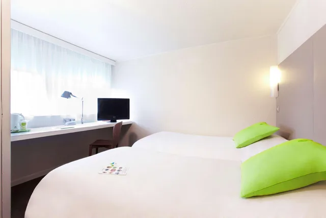 غرفة قياسية بسرير مزدوج، CAMPANILE MORANGIS - ORLY 3/10