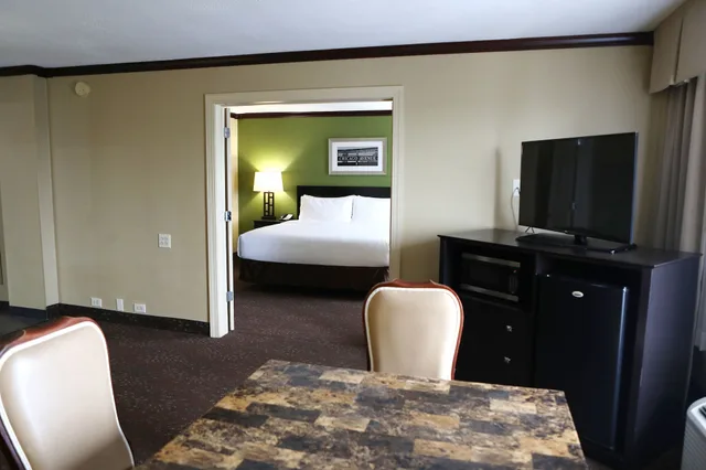 جناح بسرير كينج، HOLIDAY INN CHICAGO OAKBROOK 4/4