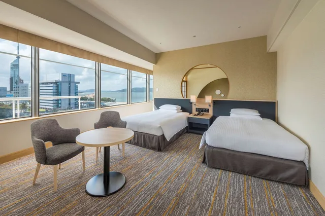 جناح بسريرين منفصلين، Hilton Fukuoka Sea Hawk 1/3