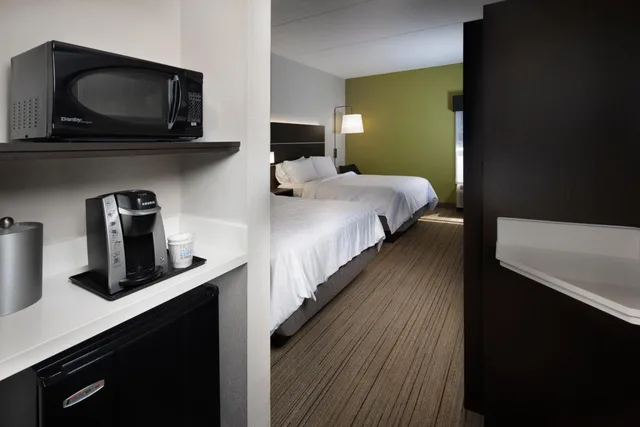Room, Twin Beds, Accessible, Holiday Inn Express Middlesboro 5/5