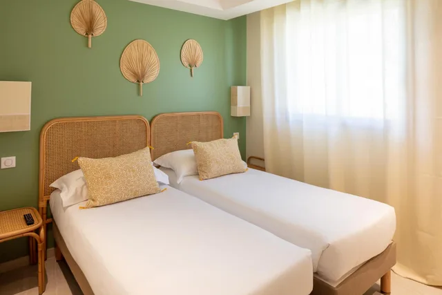 2 Bedrooms, Villa, Hotel Don Cesar 4/7