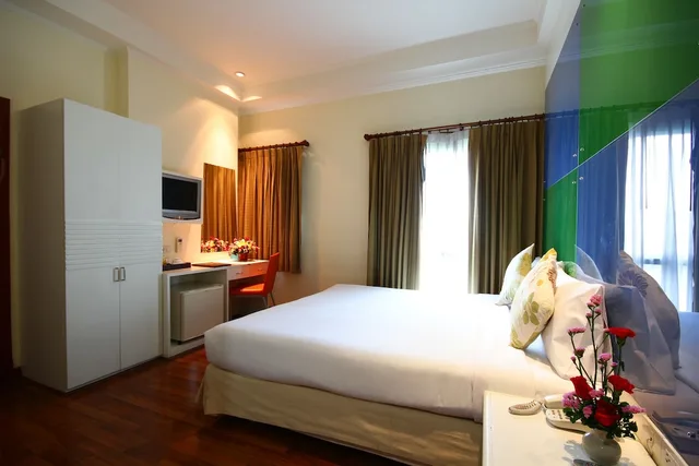 Superior, Twin Beds, Calypzo Bangkok 3/10