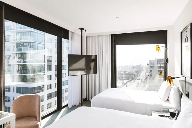 Hollywood, Double Bed، The Godfrey Hotel Hollywood 3/3