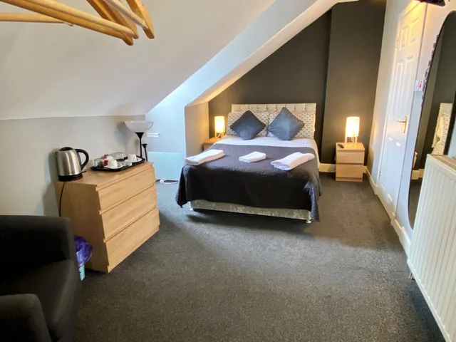 غرفة قياسية بسرير مزدوج، 16 PILRIG GUEST HOUSE 1/10