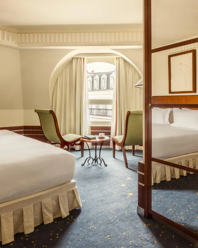 جناح جونيور بسرير كوين، Hotel des Grands Voyageurs 3/5