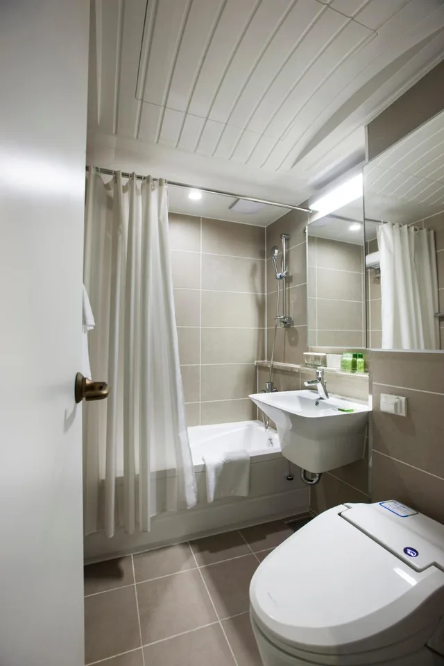 غرفة بسرير مزدوج، The Grand Hotel Myeongdong 7/8