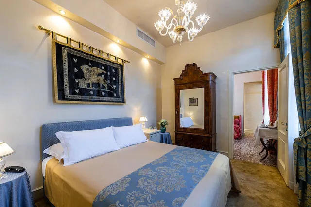 جناح، Palazzo Odoni 2/3