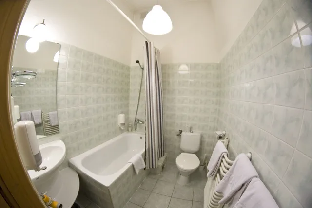 غرفة ثلاثية بثلاثة أسرّة، Cracow Old Town Guest House 4/5