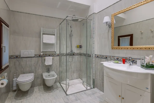 Superior, Double Bed, Hotel Al Ponte Antico 6/7