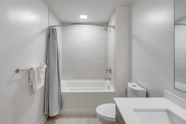 شقة فاخرة بسرير كوين بغرفة نوم واحدة مع أريكة، Global Luxury Suites at Capitol Hill 3/4