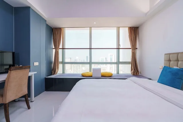غرفة قياسية بسرير كوين، Sunny Private Apt Of Grand Continental 5/10