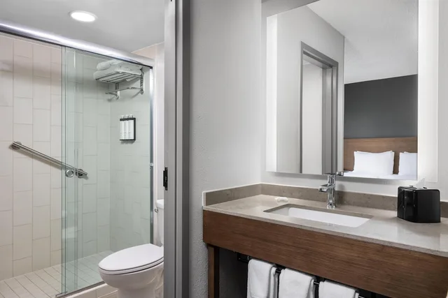 Room, King Bed, River View, Sofa, High Floor, Hyatt Place San Antonio Riverwalk 1/1