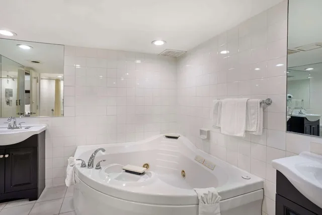 جناح بسرير كينج بحوض جاكوزي، Best Western Atlantic City Hotel 6/7