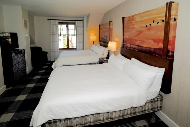 3 Bedrooms, Villa, 4 Bathrooms, Kitchen, Heavenly Village Condos 1/5