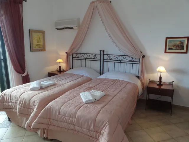 غرفة كلاسيكية كومفورت بسرير مزدوج مع أريكة في الملحق، Aktaion Beach Boutique Hotel and Spa 2/7