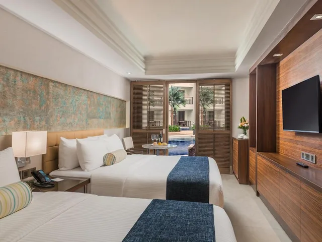 Deluxe, Road Side, Direct Pool Access, East Wing، Henann Prime Beach Resort 1/1