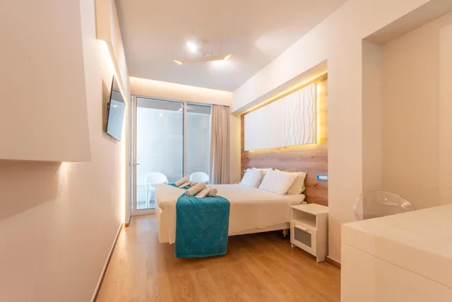 غرفة بشرفة، Arte Hotel 10/10