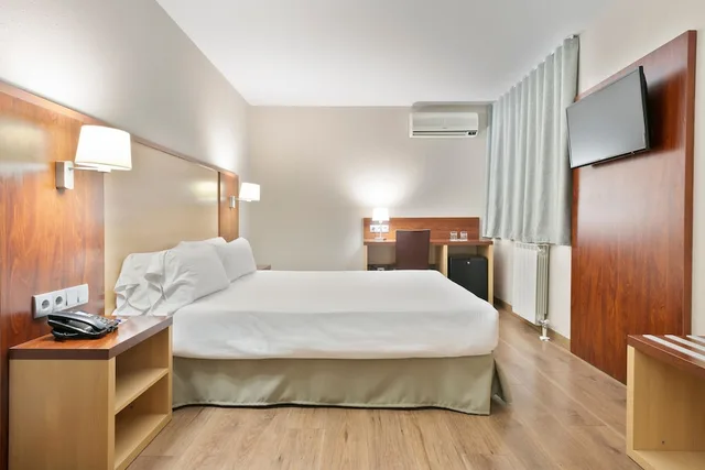 غرفة داخلية بسريرين منفصلين، Hotel Best Andorra Center 4/9