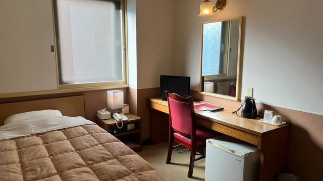 Semi Room, Budget, Semi Double Bed، Oka Hotel 2/2