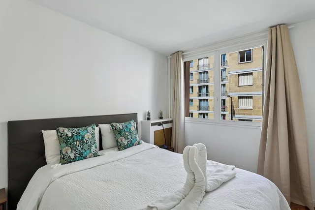 Superior, Apartment, Double Bed, Street View, Sofa، RESIDENCE AURMAT 3/6