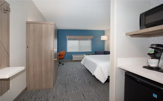 غرفة بسرير كينج، Holiday Inn Express Hotel And Suites Idaho Falls 5/6