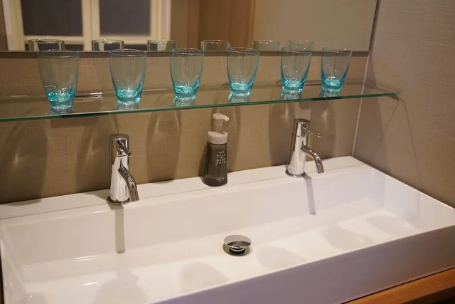 غرفة يابانية بفرشتي فوتون، Welina Hotel Premier Shinsaibashi 1/1