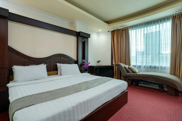 غرفة تنفيذية، Denpasar Hotel Makassar by LIFE 1/3