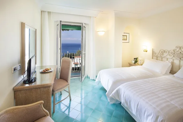 Comfort, Double Bed, Sea View, Continental Mare 5/10