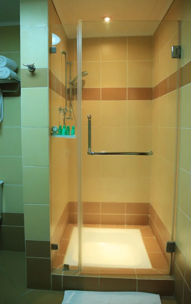 1 Bedroom, Suite, King Bed, Lake View, Haile Resort Hawassa 6/6